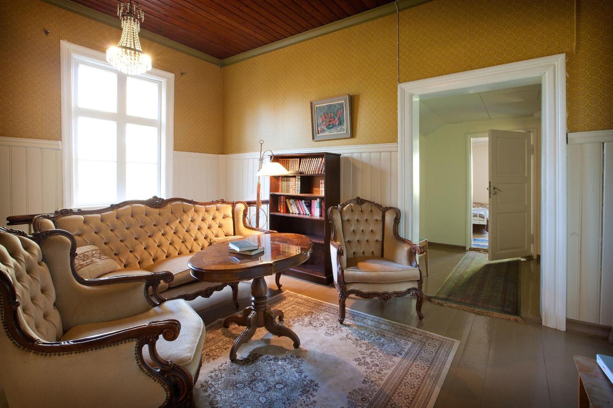 Hotel Loeydoen Kartano *